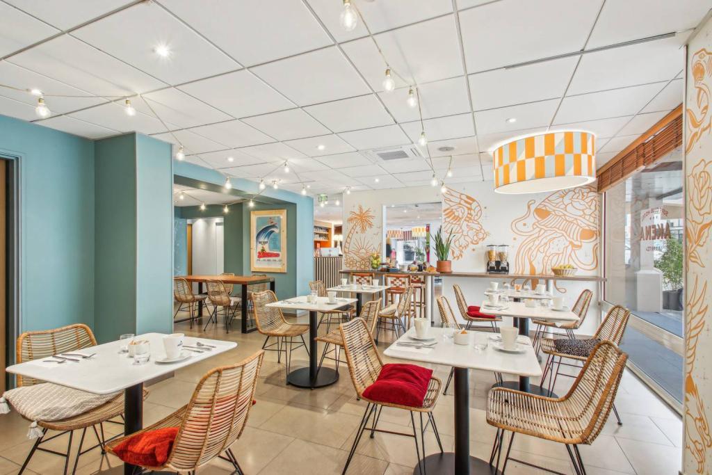 Salle petit-déjeuner | Surf Club Hôtel by Akena à Biarritz