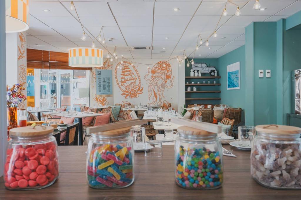 Bar à bonbons | Surf Club Hôtel by Akena à Biarritz