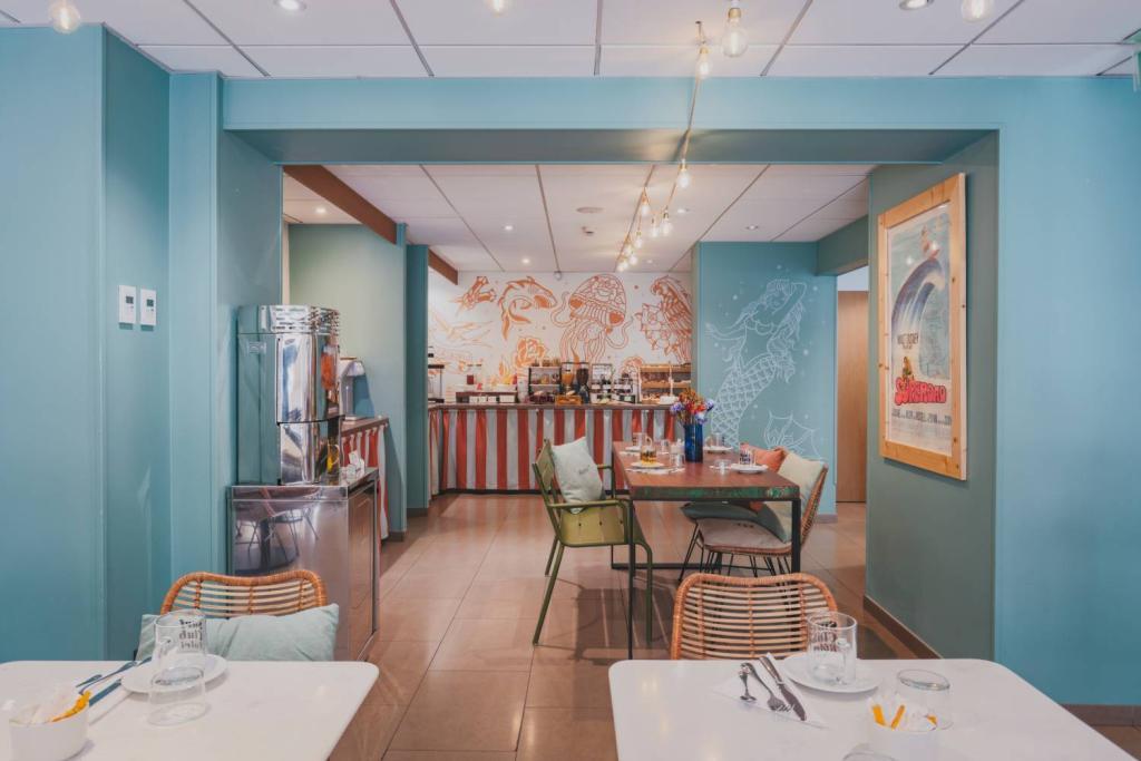 Salle petit-déjeuner | Surf Club Hôtel by Akena à Biarritz