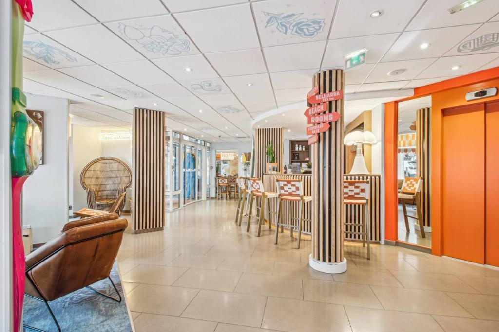 Hall d'entrée | Surf Club Hôtel by Akena à Biarritz